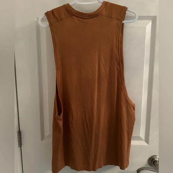 Alphalete Stringer - Picture 2 of 3